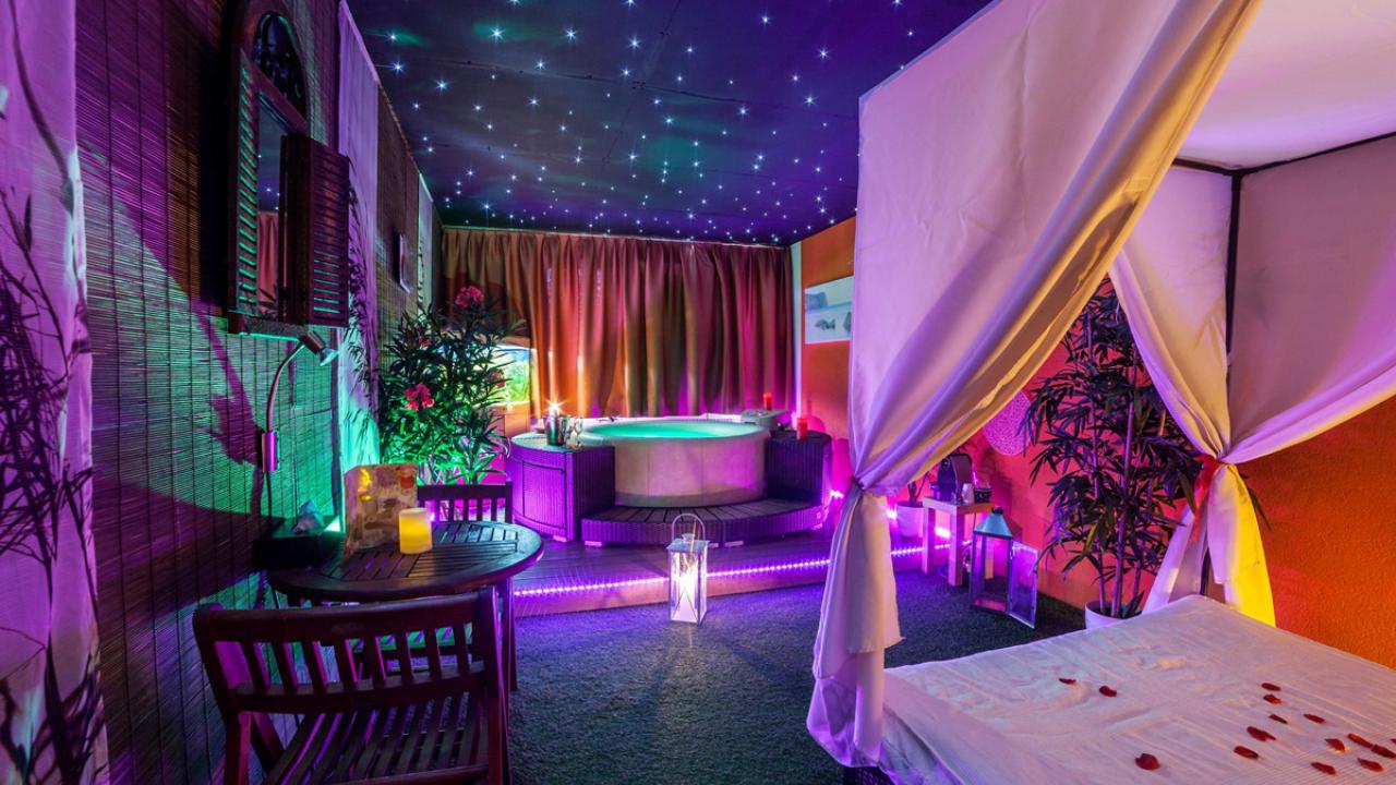 Spa privatif romantique, Pour 2 personnes - le soir | Cadeaux24