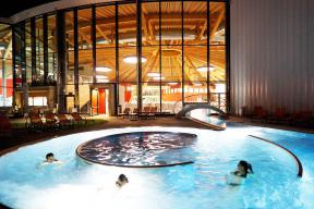 Nuit dans un 4* à Bâle, Inclus l'entrée à aquabasilea pour la journée et accès au sauna et spa