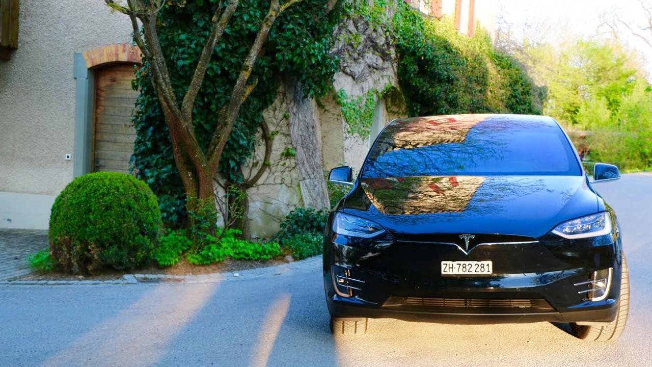 1 Tag Tesla Mieten Inkl 250km Model X 100d