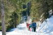 Passeggiata con racchette - sulla neve presso la Jungfrau 