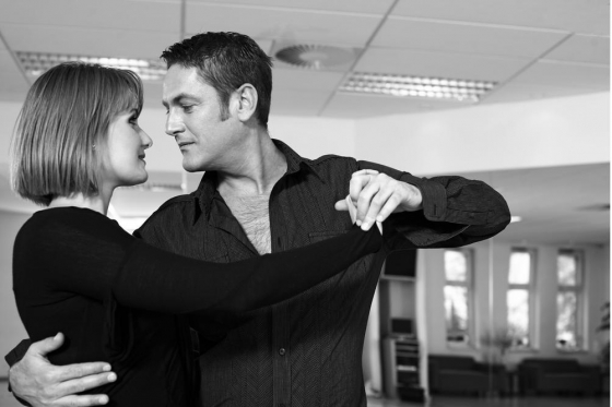 Salsa Kurs 4 Wochen - 8 Lektionen für 2 Personen während 4 Wochen 1  Salsa Kurs 4 Wochen - 8 Lektionen für 2 Personen während 4 Wochen 1