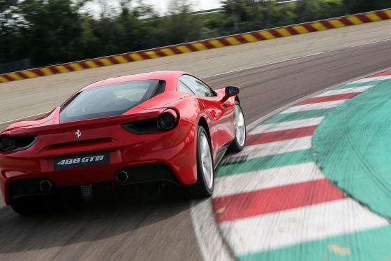 Ferrari 488 GTB - 3 Runden auf der Rennstrecke 2 