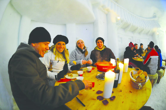 Winter Action in Engelberg - snowXmachine und Iglu Fondue 5 