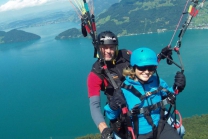 Vol en parapente -  au-dessus du lac des Quatre-Cantons