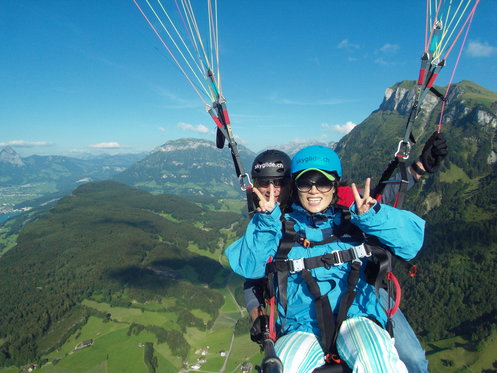 Vol en parapente -  au-dessus du lac des Quatre-Cantons 5  Vol en parapente -  au-dessus du lac des Quatre-Cantons 5