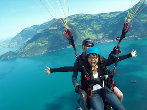 Gleitschirmfliegen - über dem Vierwaldstättersee | 800 M.ü.M 4 
