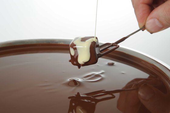 Fabriquer du chocolat - Cours de confiserie 3 