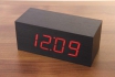 Réveil LED en bois Cube - noir 