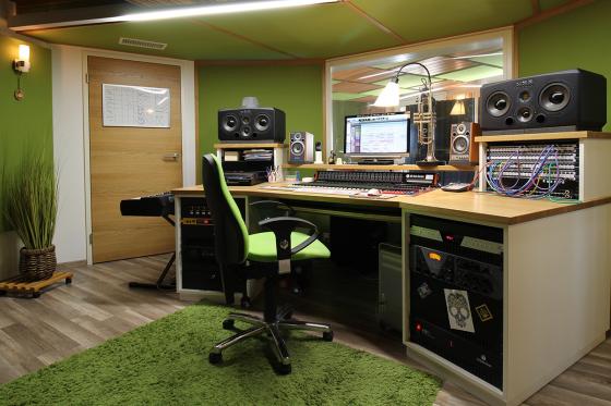 Profisänger(in) für einen Tag - Nehmen Sie Ihren Lieblingssong professionell im Tonstudio auf 1 