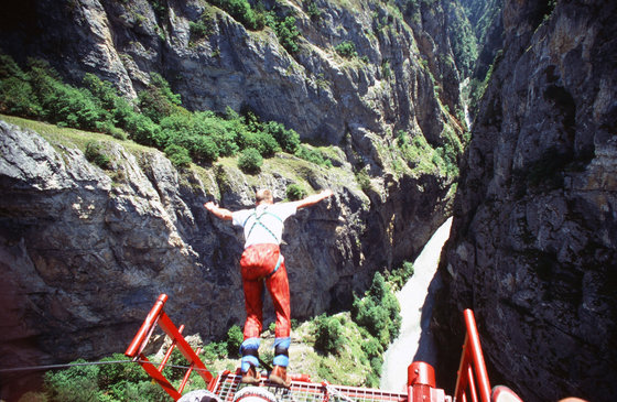 Saut à l'élastique - avec 190m de chute 6 