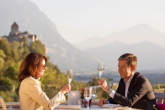 Romantisches Weekend - inkl. Übernachtung, Wellnesseintritt, Gourmetmenü und Champagner 13 