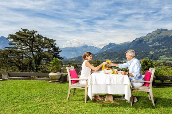 Romantisches Weekend - inkl. Übernachtung, Wellnesseintritt, Gourmetmenü und Champagner 15 