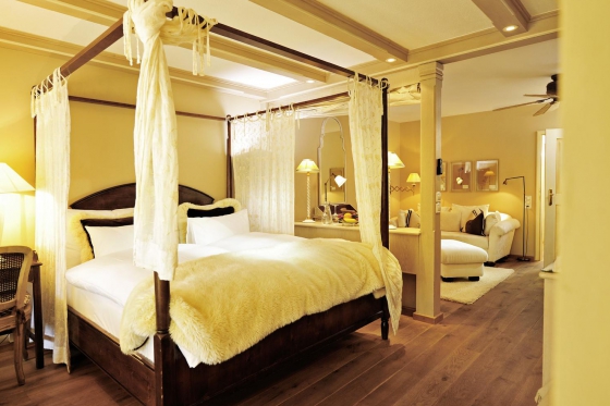 Romantische Übernachtung - Übernachtung in der Junior Suite, Wellness und 4-Gang-Dinner 3 