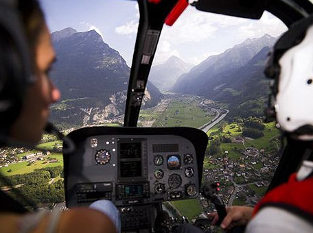 Alla guida di un elicottero - Pilotate voi stessi un elicottero! 1 