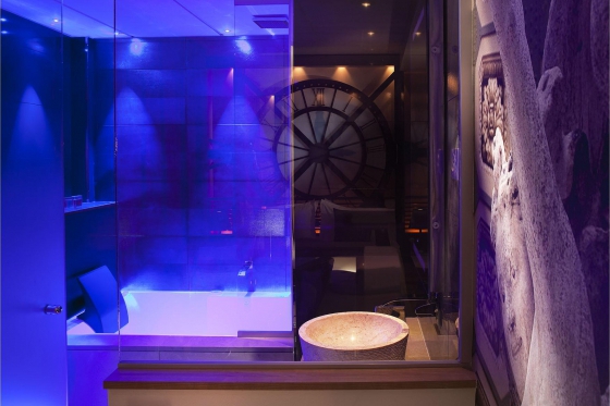 Romantik in Paris - Zimmer mit Whirlpool / Werktags 2 