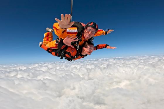 Saut en parachute - à Colombier (NE) 6 