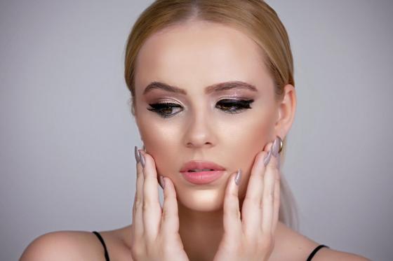 Schminkkurs - Tages Make-up für Freundinnen 4 