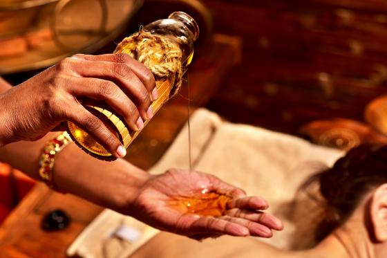 Ayurveda Massage - 2-stündige Ganzkörpermassage  