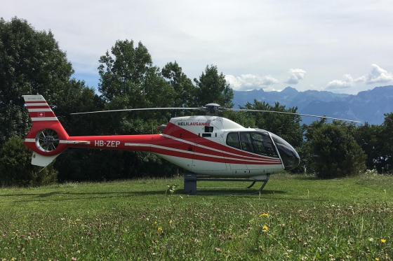 Lausanne Helikopterflug - mit Apéro für 4 Personen 4 