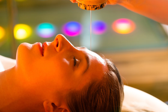 Shirodhara für Sie & Ihn - Traditioneller Ayurveda Stirnguss  