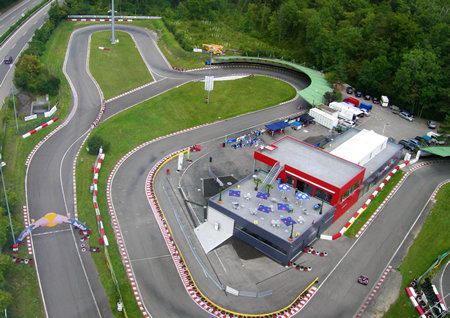 Session de Karting - Le circuit est à vous! 1  Session de Karting - Le circuit est à vous! 1