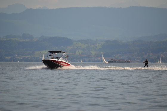 Wakeboarden & Wakesurfen - Wasser Action auf dem Zürichsee 6 