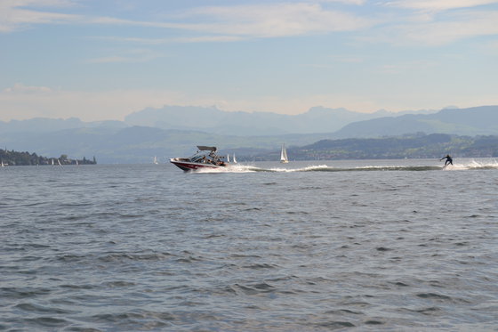 Wakeboarden & Wakesurfen - Wasser Action auf dem Zürichsee 7 