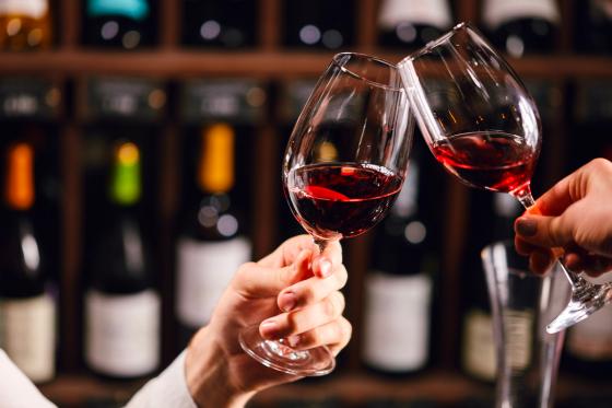 Wein Degustation - inkl. Apéro und 2 Flaschen Wein  