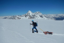 Schneeschuh Tour und Schlitteln - mit dem Freeride Alpin Schlitten