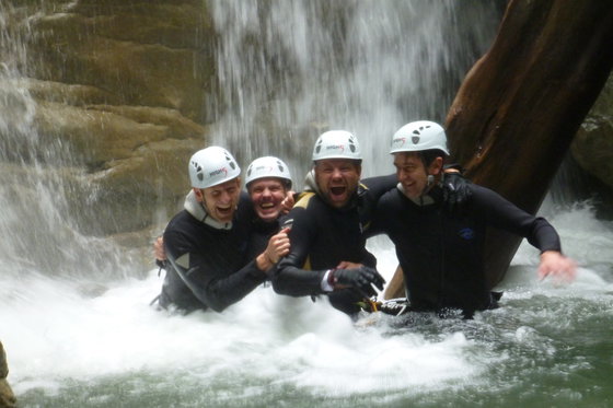 Outdoor Weekend Vorarlberg - Bungee Jump, Rafting, Canyoning, Tipi-Übernachtungen  