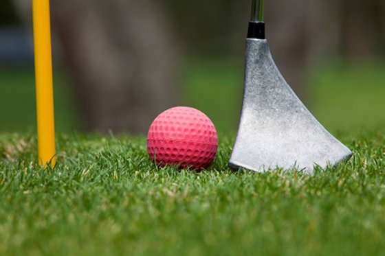 Swin Golf ou Foot Golf - Pour 2 adultes et 2 enfants à Neuchâtel 1  Swin Golf ou Foot Golf - Pour 2 adultes et 2 enfants à Neuchâtel 1