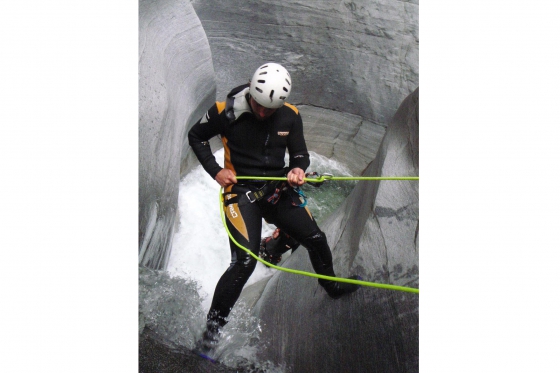 Canyoning Erlebnis  - Canyoning Tagestour im Tessin 4 