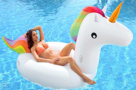 Schwimmtier Einhorn - 275x150x130 cm 2 