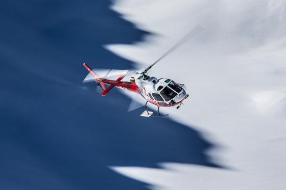 Oberengadiner Helikopterflug - 15 Minuten fliegen für 1 - 5 Personen 1  Oberengadiner Helikopterflug - 15 Minuten fliegen für 1 - 5 Personen 1
