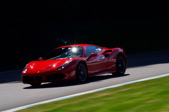 Ferrari 488 GTB  - 5 tours sur le circuit du Laquais  7 