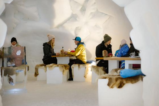 Ski-Pass & Fondue im Iglu  - auf der Engstligenalp für 1 Person 6  Ski-Pass & Fondue im Iglu  - auf der Engstligenalp für 1 Person 6