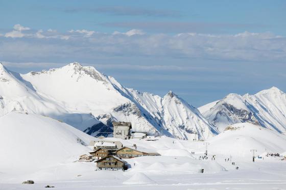 Ski-Pass & Fondue im Iglu  - auf der Engstligenalp für 1 Person 9  Ski-Pass & Fondue im Iglu  - auf der Engstligenalp für 1 Person 9