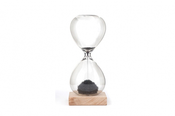 Besondere Sanduhr - mit magnetischem Sand 2 