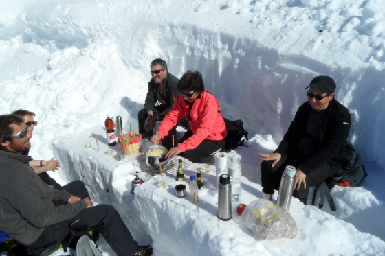 Scheeschuhtour - & Gipfel Fondue im schönen Bündnerland 1 