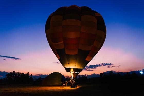 Lever de soleil en montgolfière - 3h de vol pour 1 personne, 8 sites de décollage au choix  