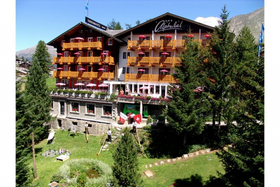 Séjour détente à Saas-Fee - Nuit reposante pour 2 pers, menu à 4 plats inclus 8 