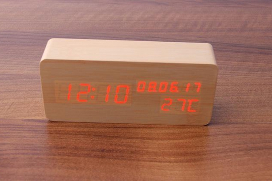 Wooden LED Wecker  - The Date 1 