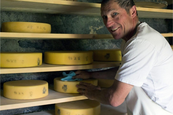 Visite d’une fromagerie d’alpage - Avec petit-déjeuner d’alpage pour 2 personnes 8 
