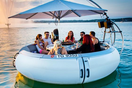 Barbecue auf dem Bodensee - 1 Stunde für 10 Personen  