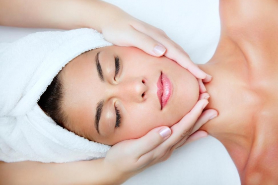 Strahlende Gesichtshaut  - mit Mikrodermabrasion inkl. Ultraschall  