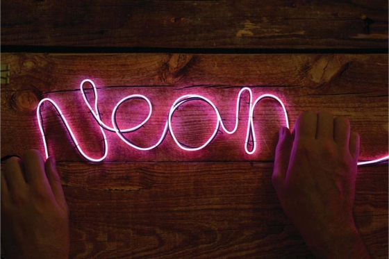 Neon Leuchtschrift pink   - Kreiren Sie Ihre eigene Neon-Deko  