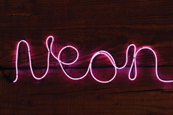 Neon Leuchtschrift pink   - Kreiren Sie Ihre eigene Neon-Deko 1 