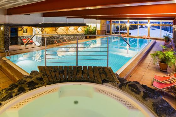 Wellnessaufenthalt in Leysin - 1 Nacht für 2 Erwachsene + 3 Kinder inkl. Buffet Abendessen & Spa 2 