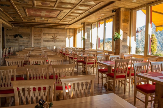 Séjour détente à Leysin - 1 nuit pour 2 adultes et 1 enfant, avec repas 2  Séjour détente à Leysin - 1 nuit pour 2 adultes et 1 enfant, avec repas 2