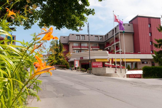 Séjour détente à Leysin - 1 nuit pour 2 adultes et 1 enfant, avec repas 4  Séjour détente à Leysin - 1 nuit pour 2 adultes et 1 enfant, avec repas 4